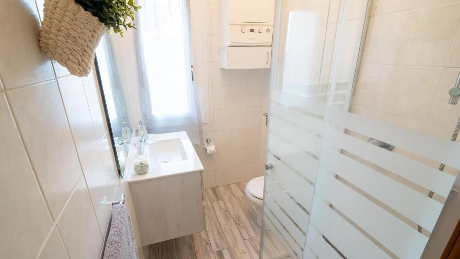 Apartment Appartamenti Mary Peschiera del Garda