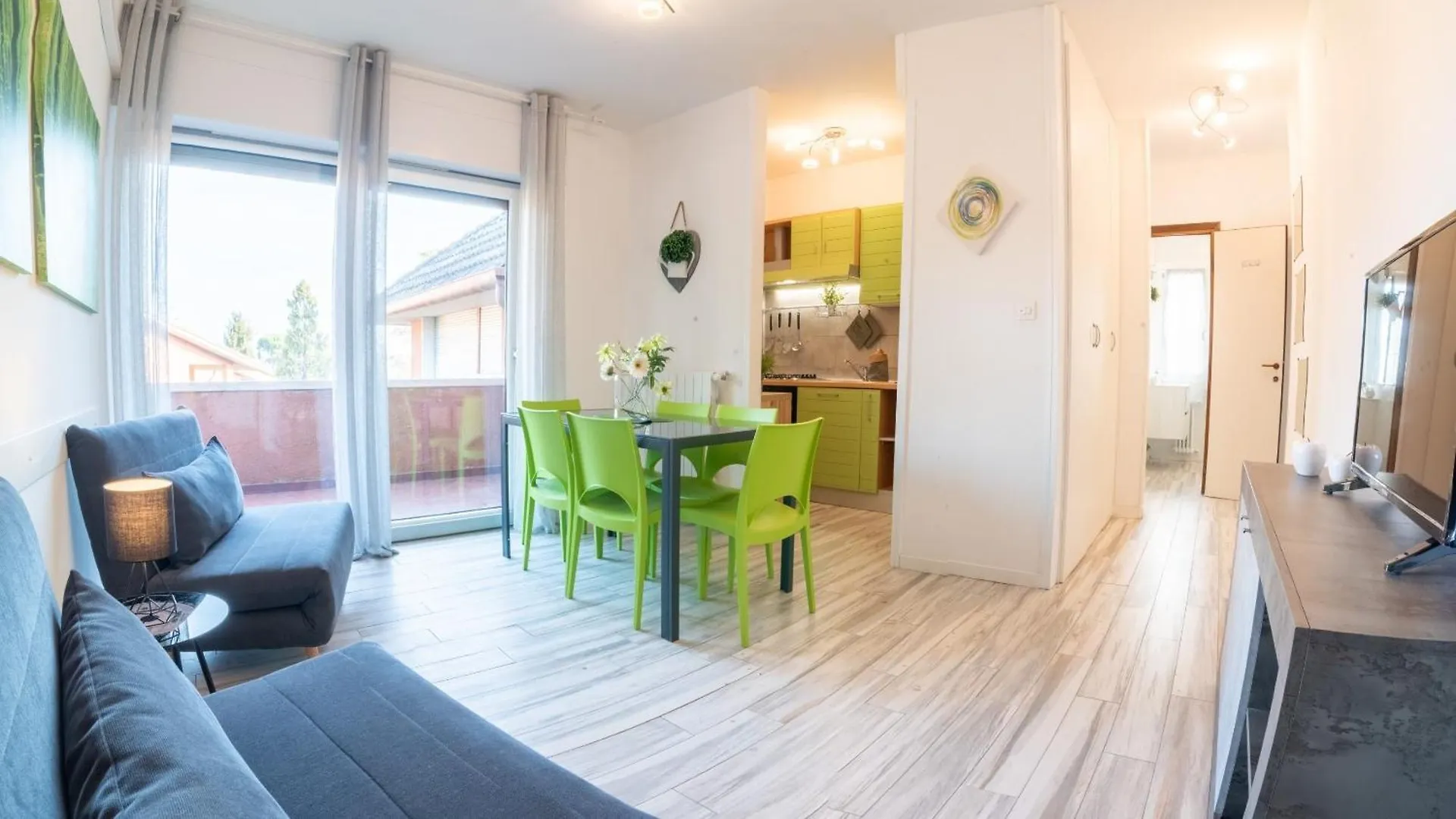 Apartment Appartamenti Mary Peschiera del Garda