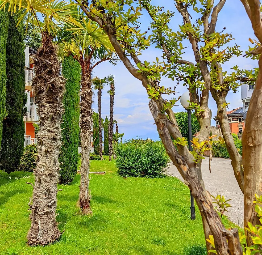 Apartment Appartamenti Mary Peschiera del Garda Italien